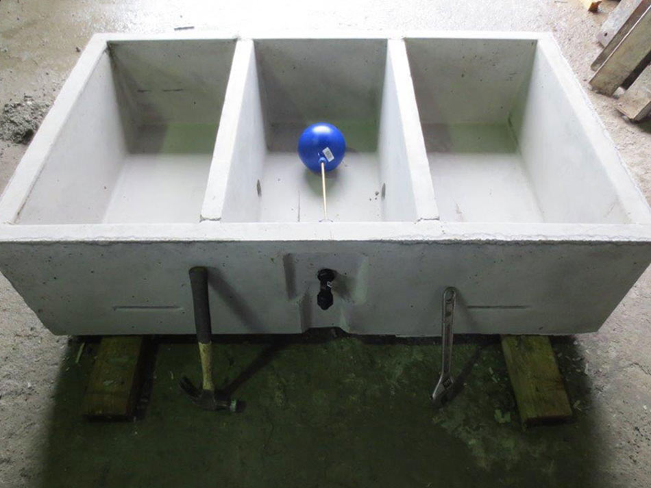 Double chamber concrete water trough for livestock and farm use