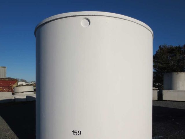 Precast concrete septic tank for residential and rural wastewater systems